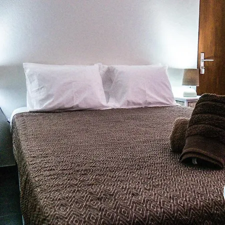 Bernardo's Place * Ponta Delgada